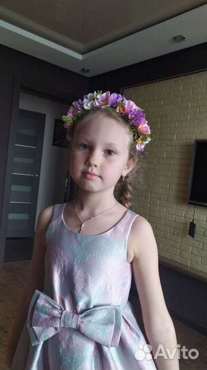 Венок для волос