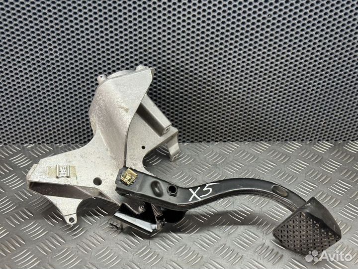 Педаль тормоза BMW X5 E53