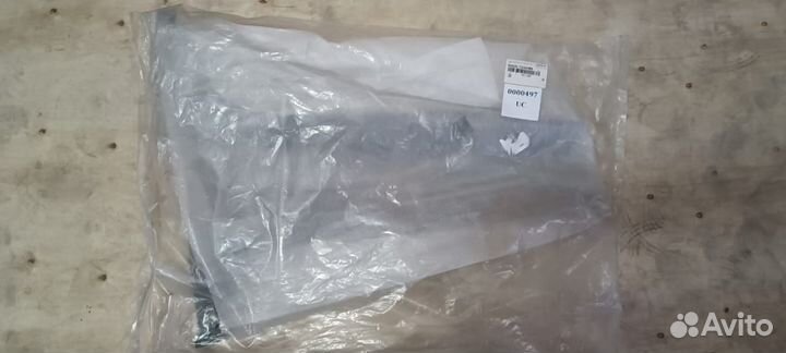 Накладка центральной стойки нижняя левая KIA soren