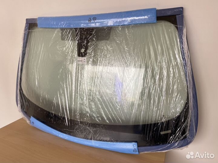 Стекло лобовое, Х6 (G06), 51317440773