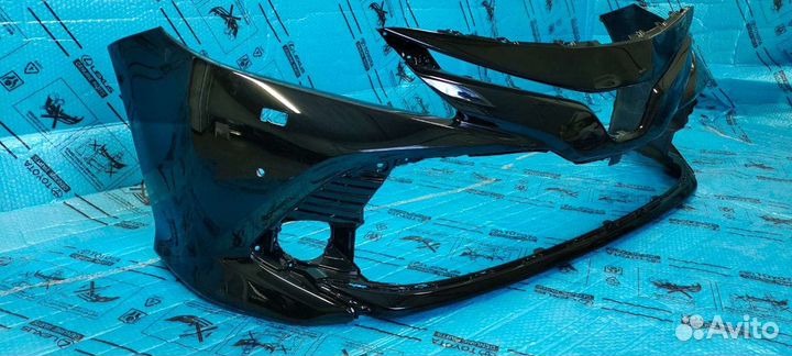 Передний бампер Camry 70 Оригинал в идеале 18-21