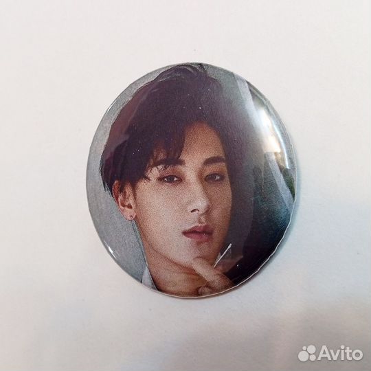 Комплект значков ztao