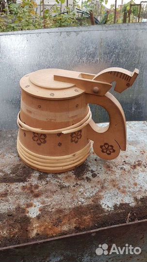 Деревянная кружка с крышкой