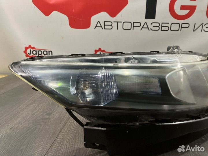 Фара ксеноновая передняя правая Honda Accord 8