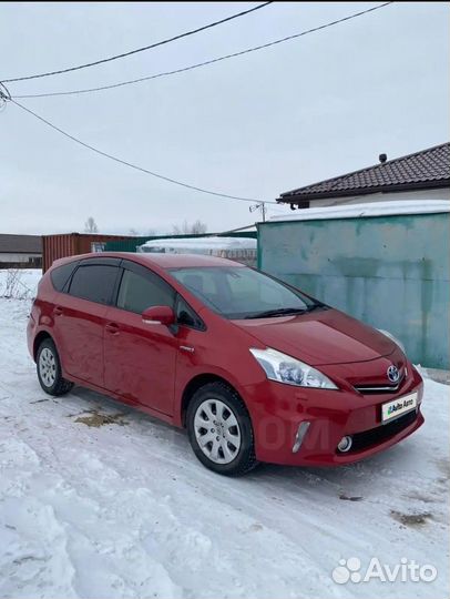 Toyota Prius Alpha 1.8 AT, 2012, 171 000 км