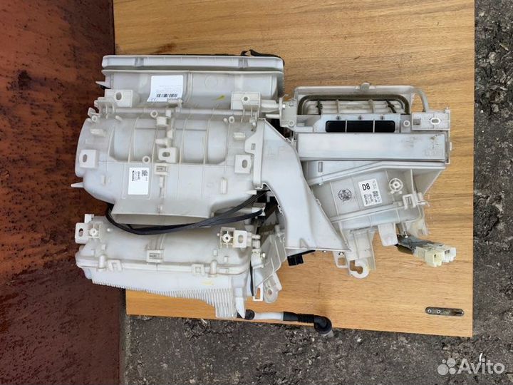 Отопитель в сборе (печка) левый руль Toyota