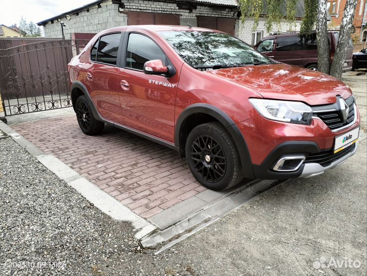 Renault Logan Stepway 1.6 AT, 2019, 75 000 км