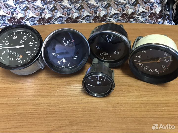 Приборы автомобильные