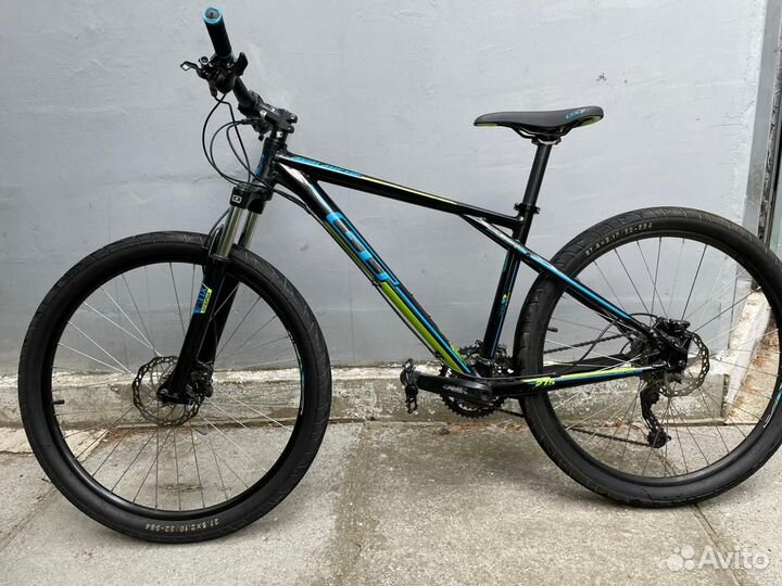 Велосипед GT avalanche sport 27.5