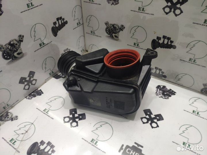 Корпус воздушного фильтра Mercedes-Benz M271