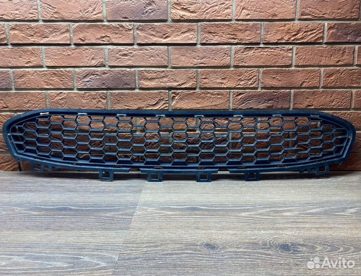 Решётка в бампер центр Bmw X5M F85 2013-2018