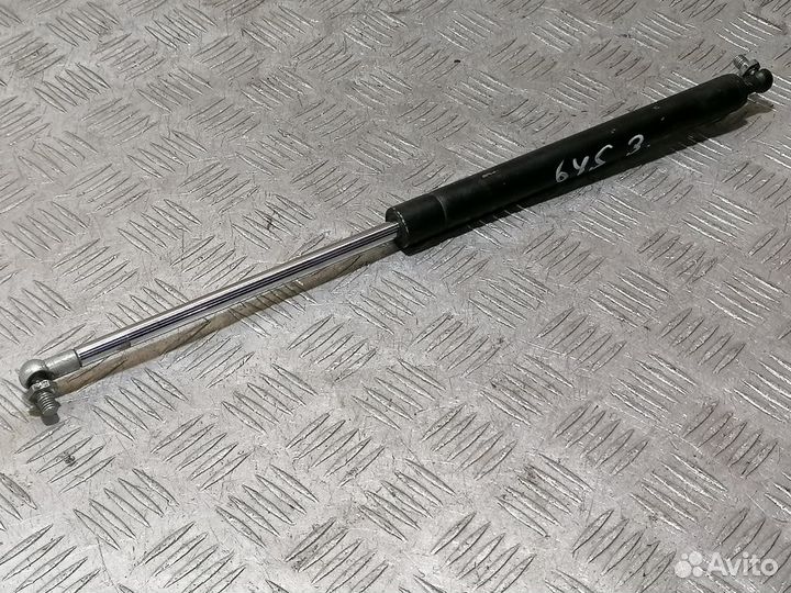 Амортизатор двери багажника Vaz Niva