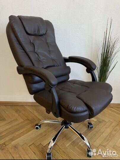 Кожаное компьютерное кресло с массажем
