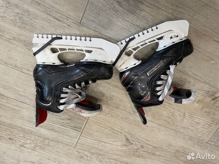 Хоккейные коньки bauer