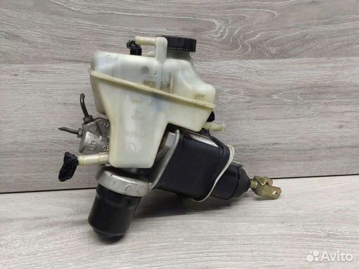 Главный тормозной цилиндр Mercedes E W211