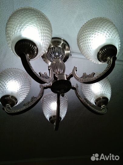 Люстра потолочная