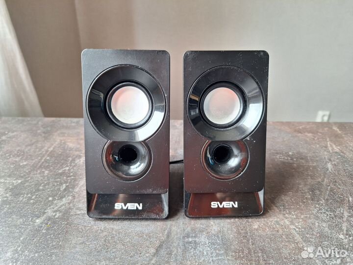 Компьютерные колонки sven 300