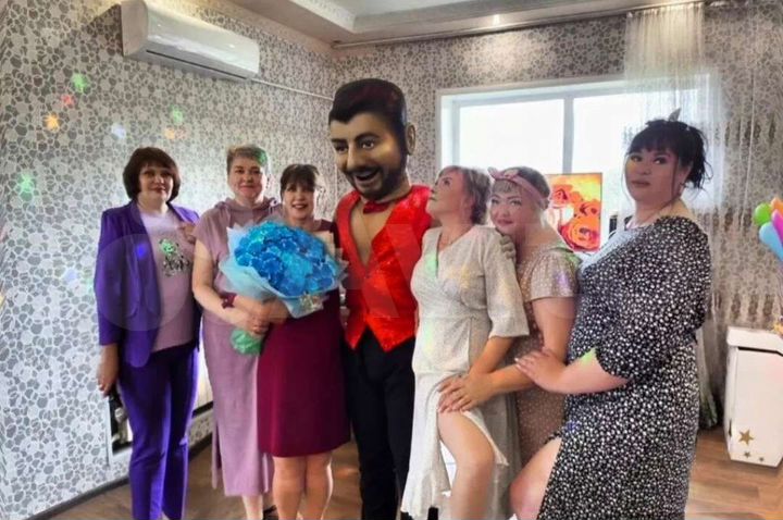 Коттедж 350 м² на участке 25 сот.