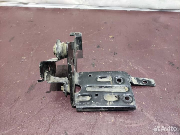 Кронштейн блока ABS Volkswagen Polo