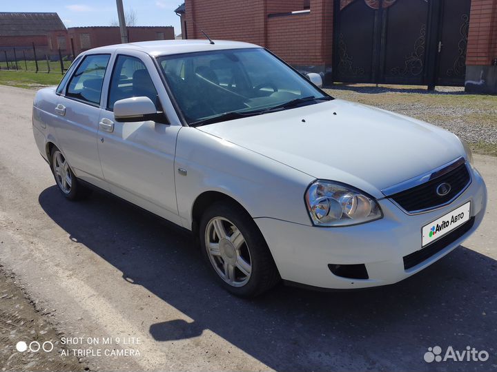 LADA Priora 1.6 МТ, 2015, 100 000 км
