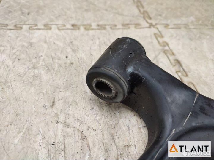 Рычаг передний правый toyota sienta