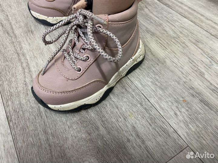 Детские ботинки для девочки