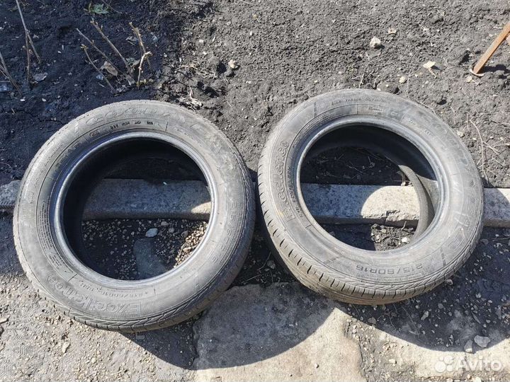 Goodyear Aquatred 215/60 R16