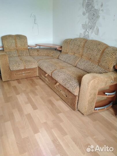 Угловой диван