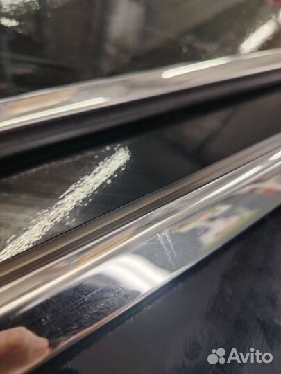 Молдинг двери geely monjaro
