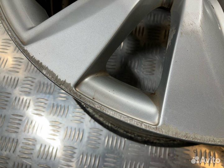 Комплект литых дисков R18x8.5 5x112