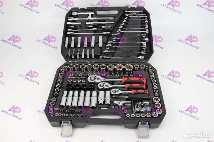 Набор инструментов автолюбителя в кейсе 151 пр