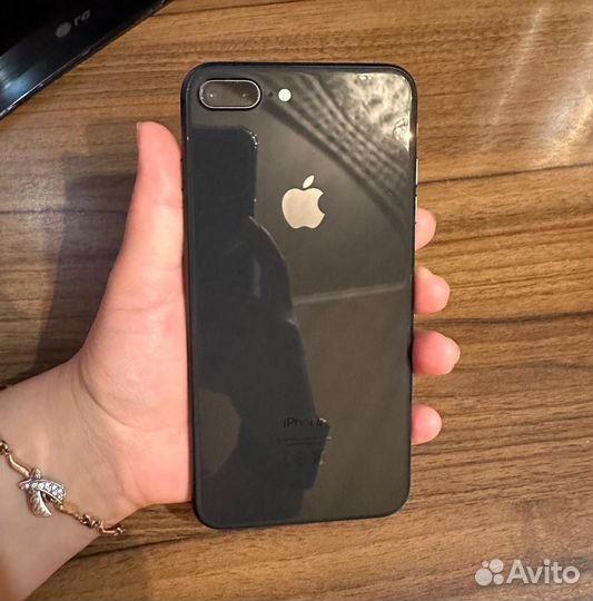 iPhone 8 plus 64gb