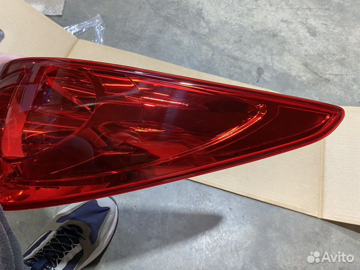 Хендай Солярис фонарь задний правый - оригинал