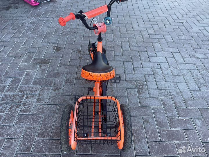 Детский велосипед трехколесный Rush hour