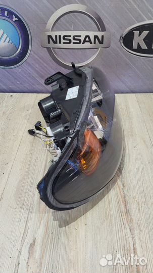 Фара Nissan almera N16 Прав