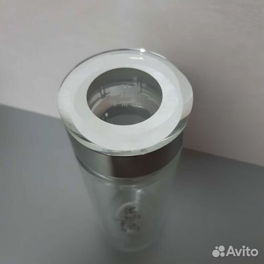 Бутылка стеклянная в подарочной коробке