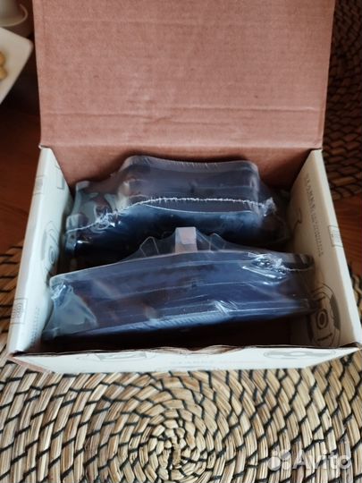 Тормозные колодки передние Volkswagen T5 2003-2020