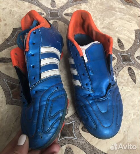 Бутсы футбольные