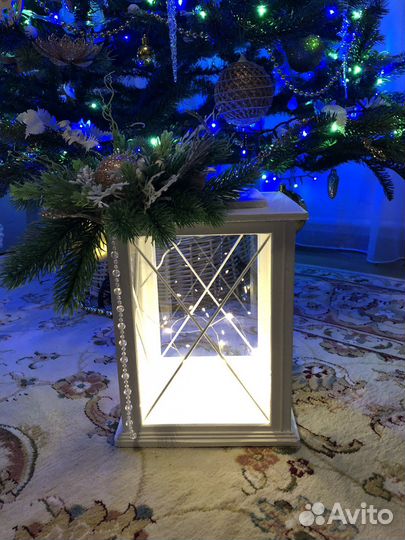 Фонарь новогодний с подсветкой