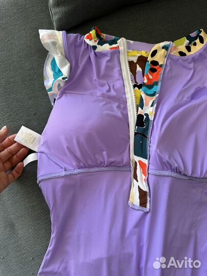 Купальник женский слитный новый M