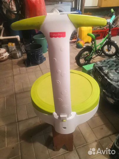 Игрушка прыгунок лягушка батут