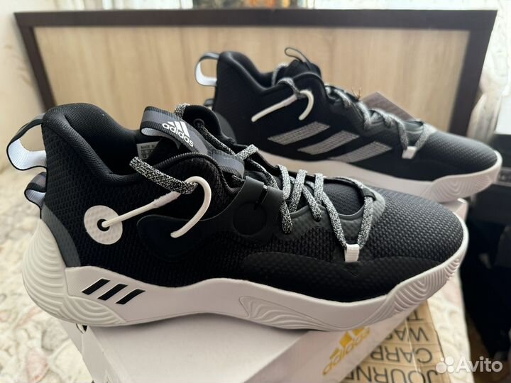 Баскетбольные кроссовки adidas Harden Stepback 3