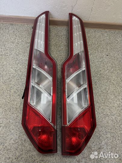 Ford transit custom фонарь задний