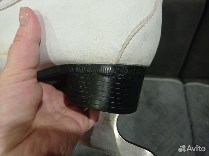 Коньки фигурные 38-39