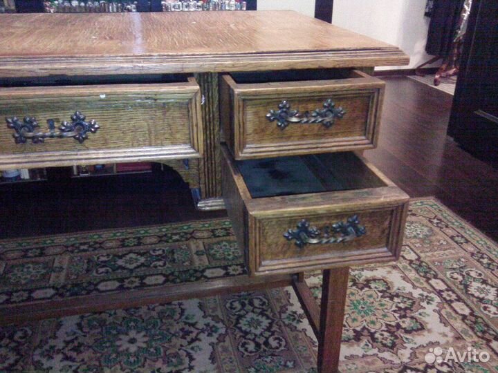Стол старинный