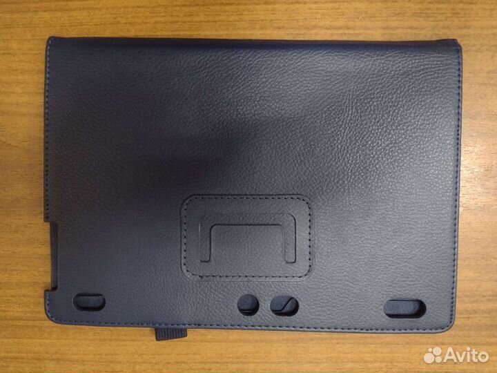 Универсальный чехол для планшета