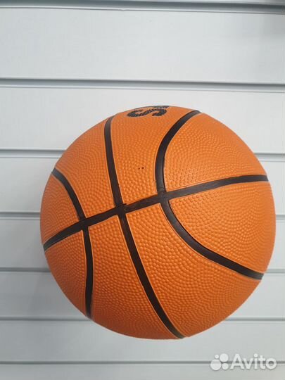Баскетбольный мяч