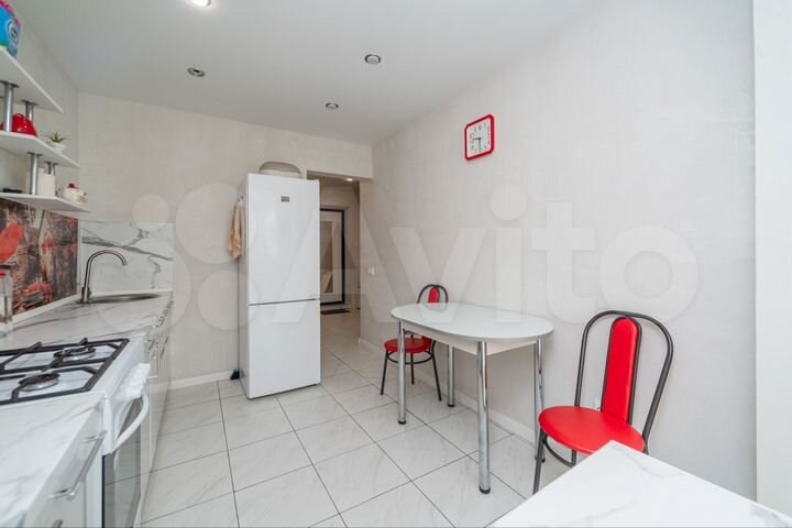 2-к. квартира, 50,3 м², 1/10 эт.