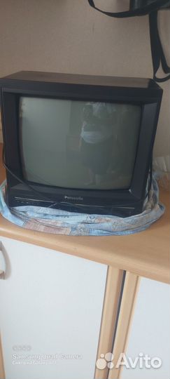 Panasonic телевизор маленький