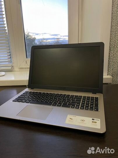 Ноутбук для офиса Asus Intel / 4 gb / 120gb